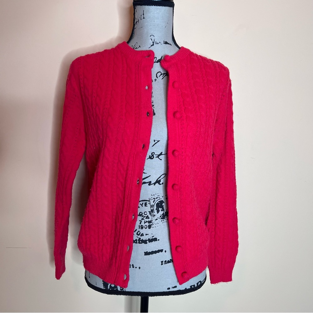 💚Dean's of Scotland red knit cardigan